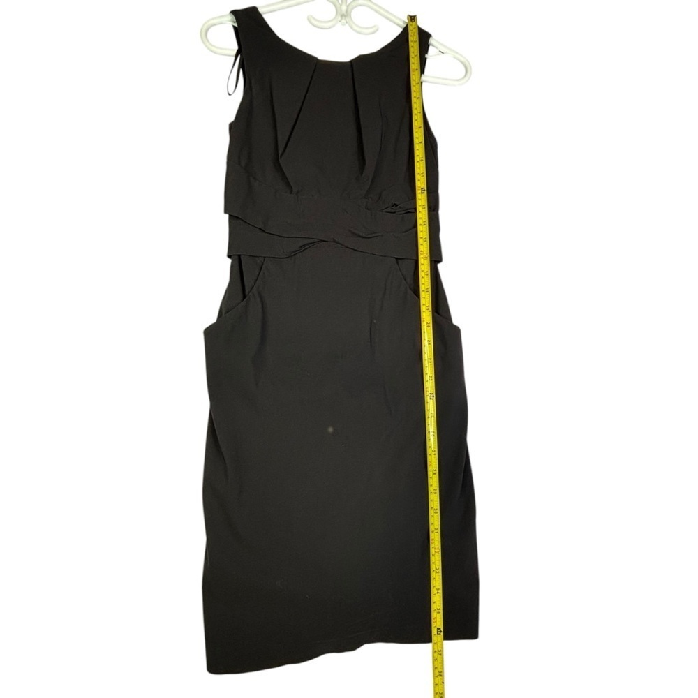 Le Chateau Black Pocketed Fitted Dress - Picture 6 of 9